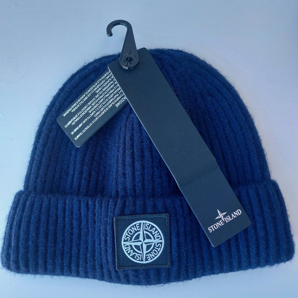Шапка Stone Island