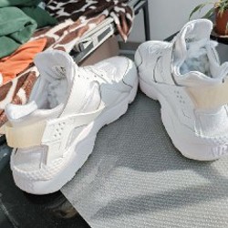 Кроссовки Nike Air Huarache 'Tripple white' - фото 3