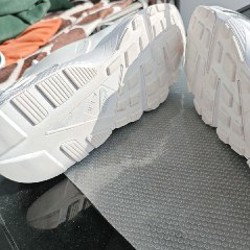 Кроссовки Nike Air Huarache 'Tripple white' - фото 5