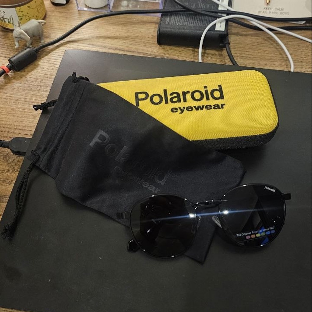 Солнцезащитные очки Polaroid