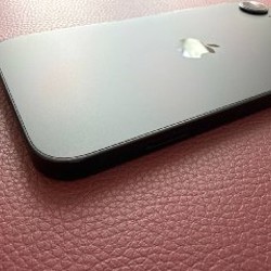 IPhone 16e - фото 3