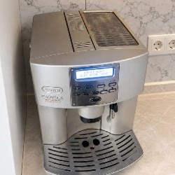 Кофемашина De’Longhi Magnifica - фото 3