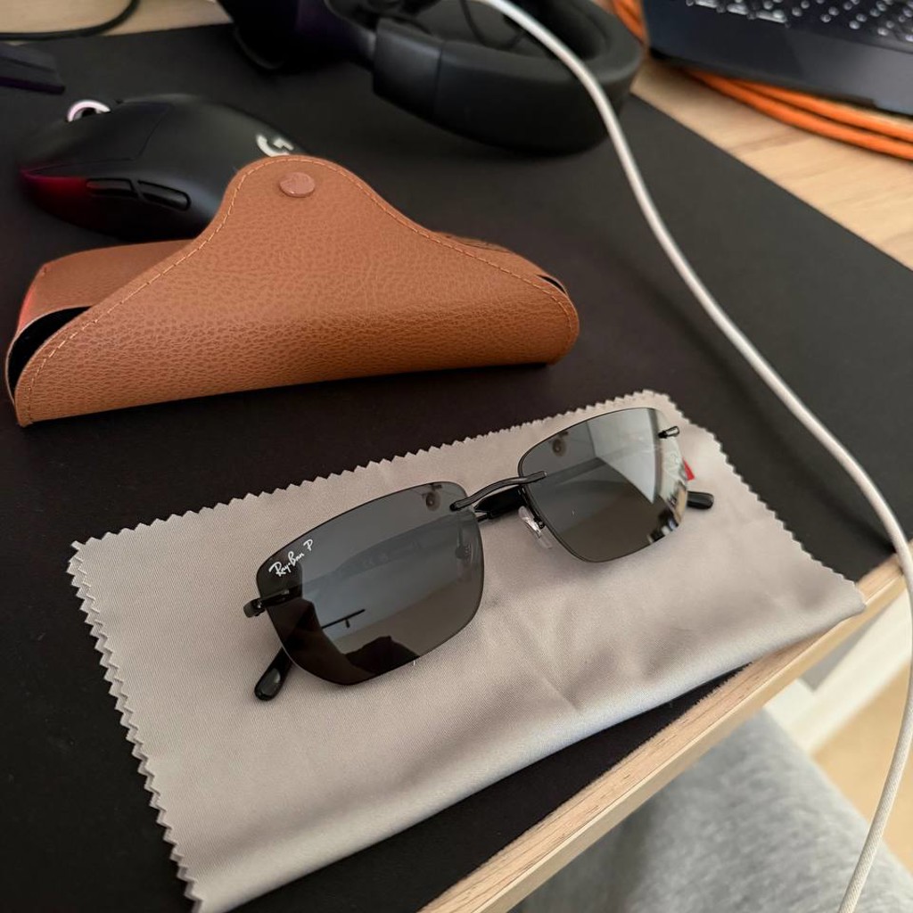 Солнцезащитные очки Ray-Ban
