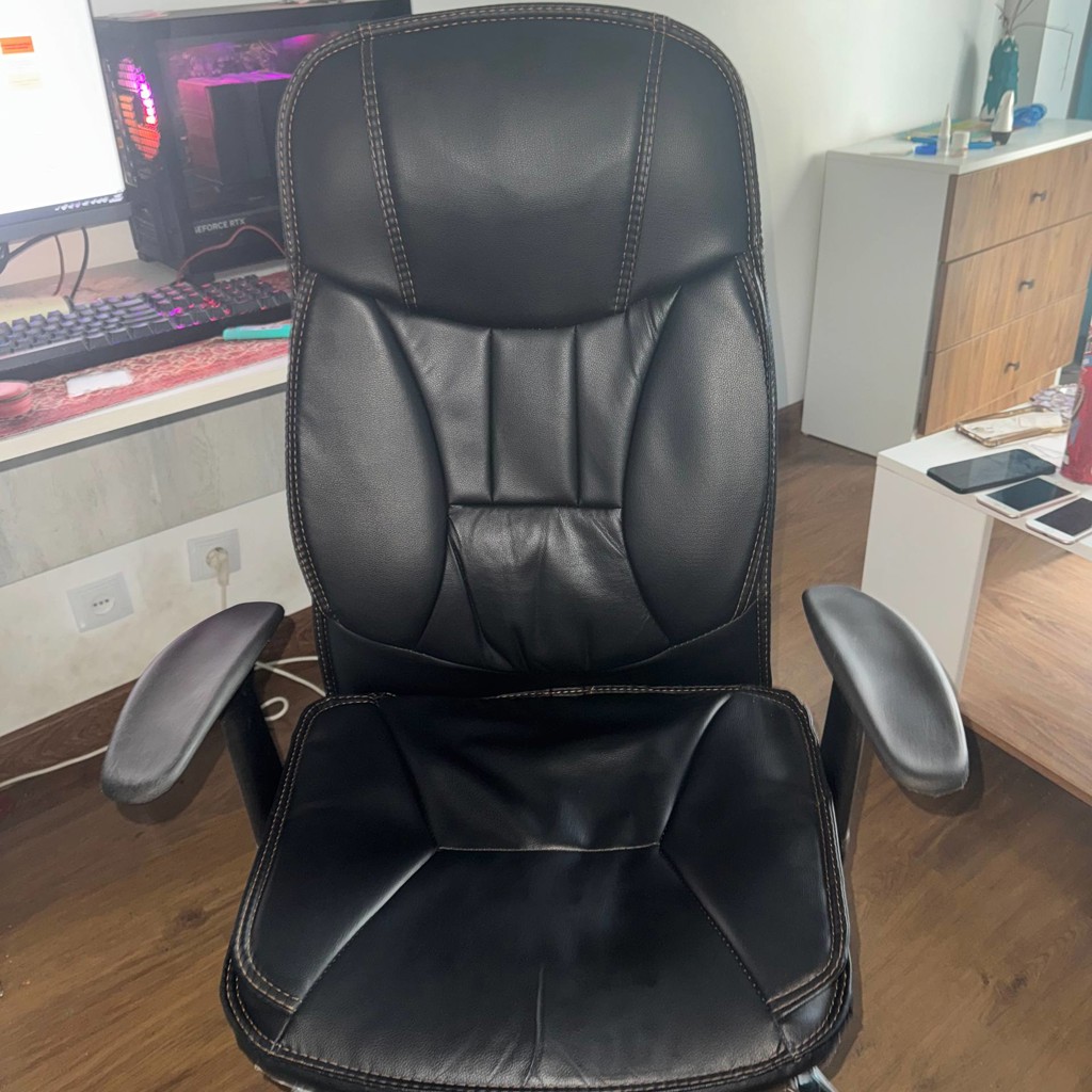 Офисный стул