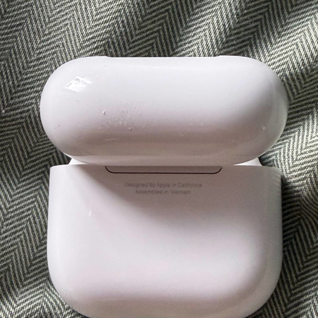 AirPods 4