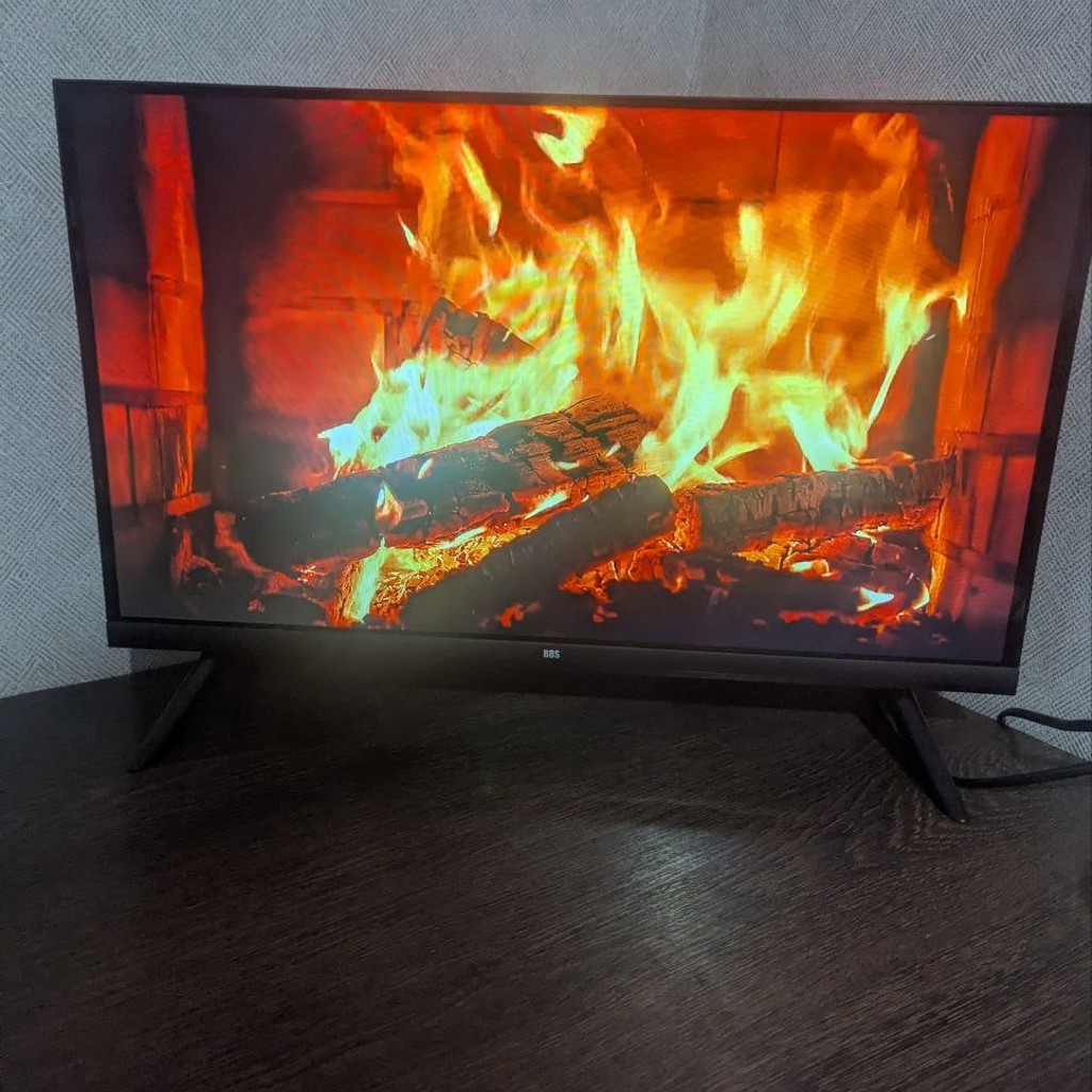 Телевизор BBS 24BS8200