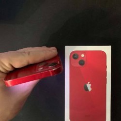 IPhone 13 red - фото 5