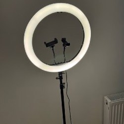 Кольцевая светодиодная LED-лампа - фото 3