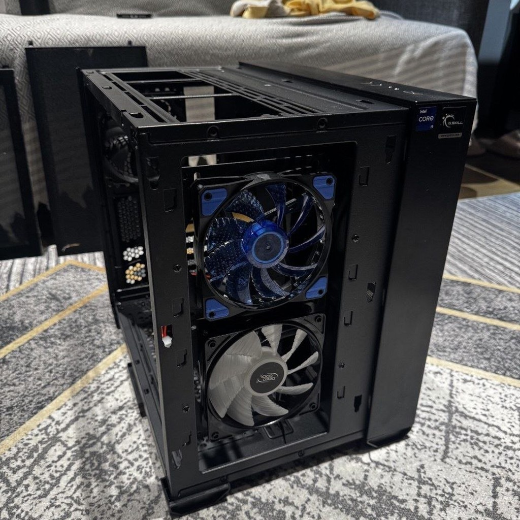 Корпус Lian Li O11 Air Mini