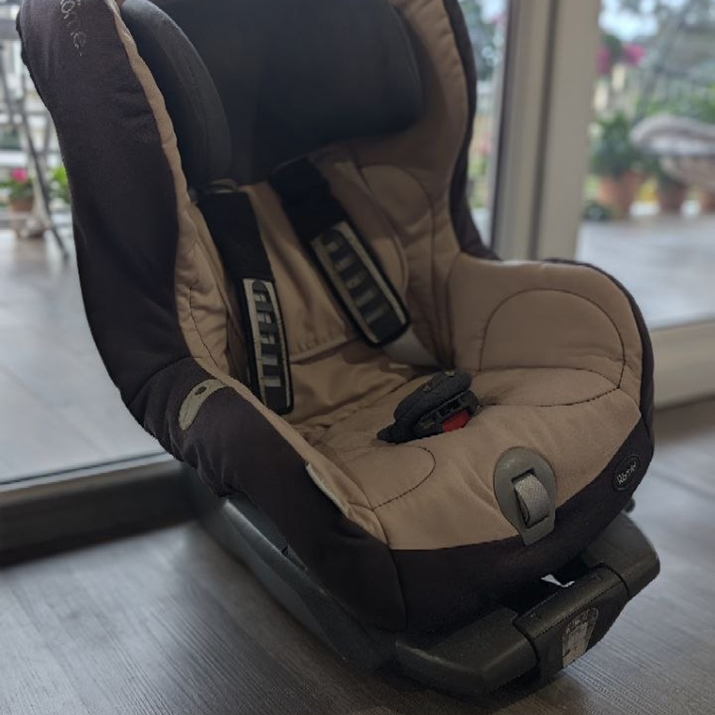 Автокресло Britax Römer Safefix Plus