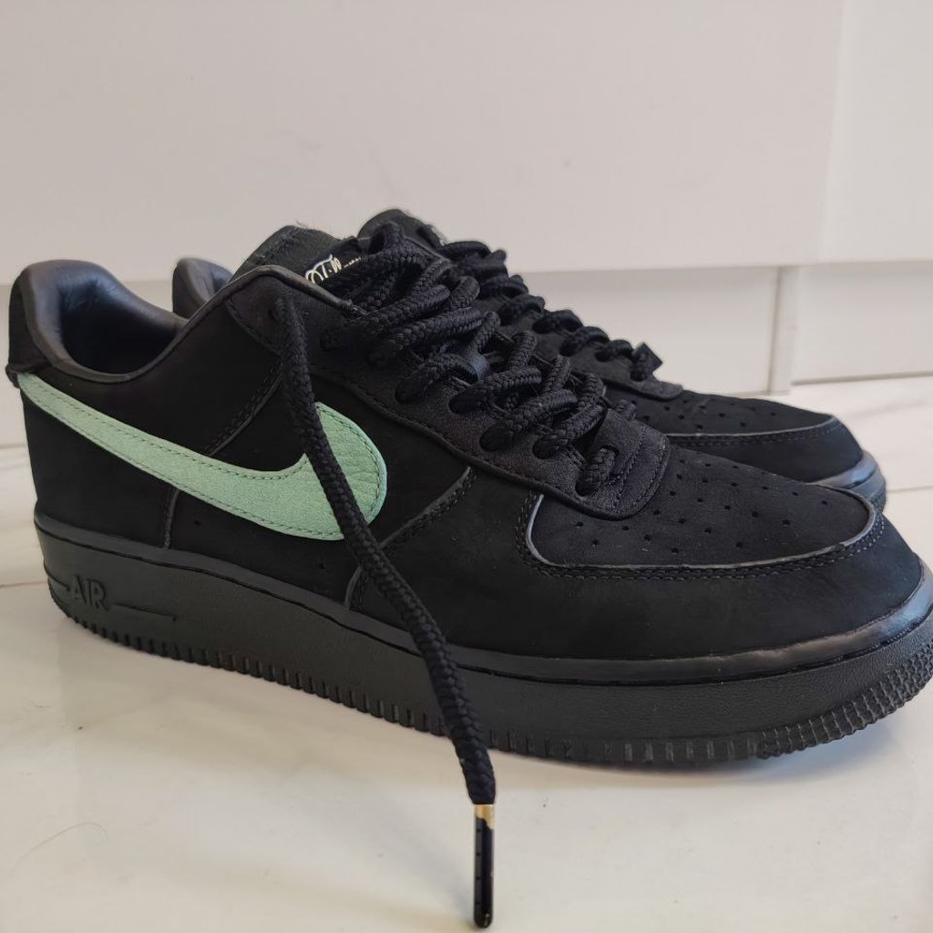 Nike Air Force 1 x Tiffany Co.