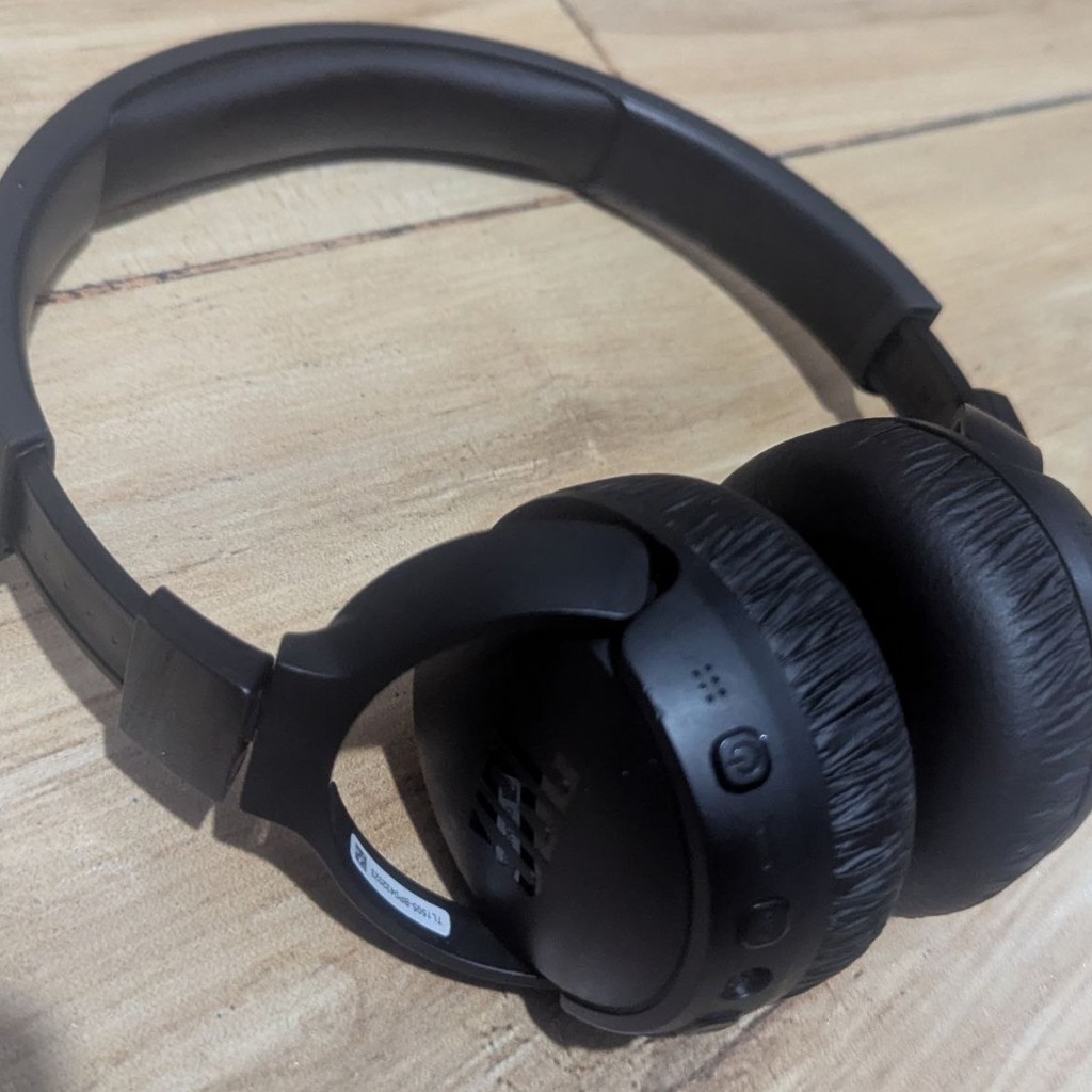 Наушники JBL Tune 670NC
