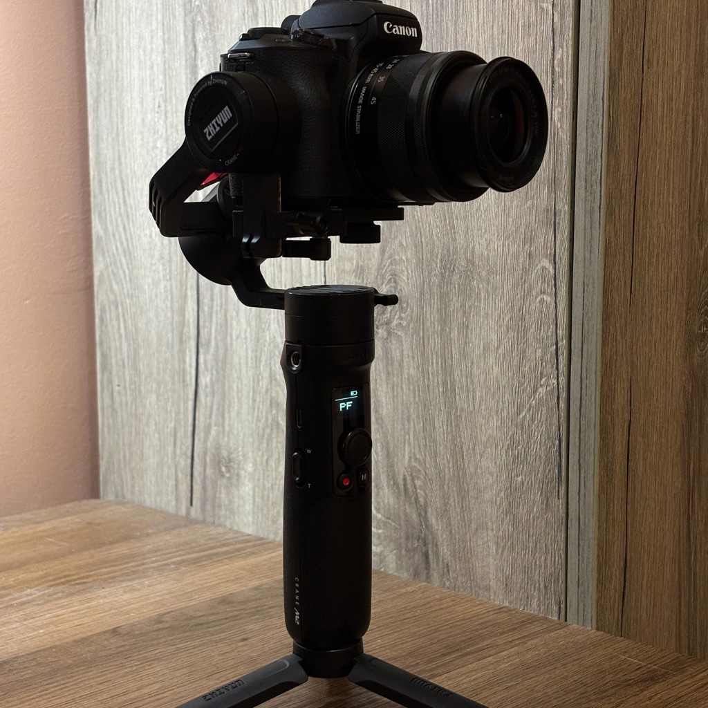 Камера Canon EOS M50