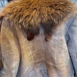 Дубленка с лисьим мехом - фото 4