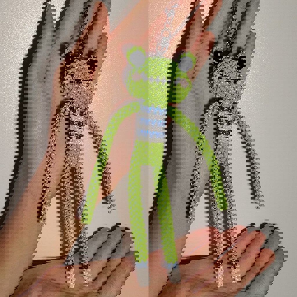 Кот в банане