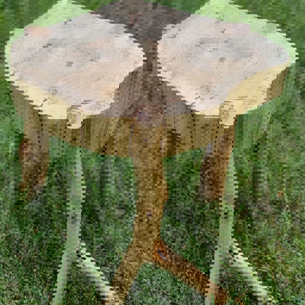 Журнальный столик