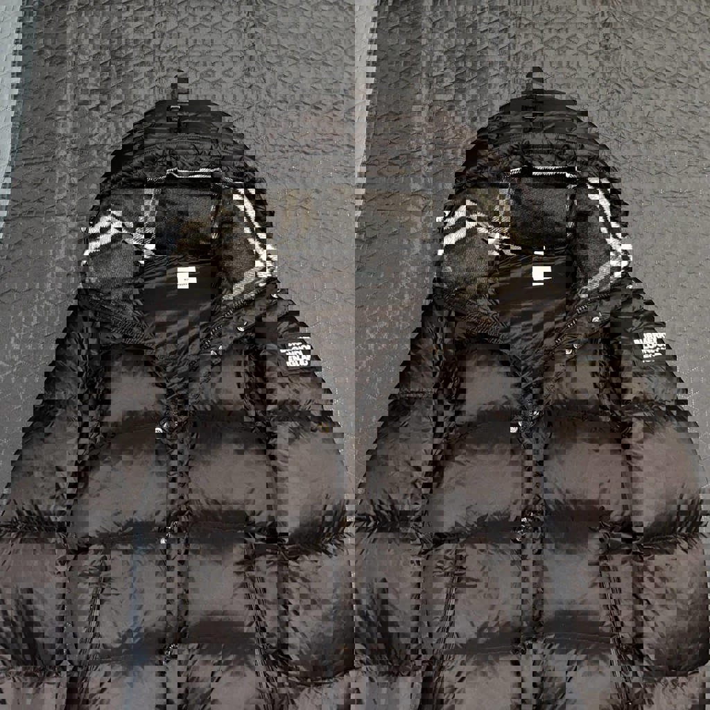 Черная куртка BURBERRY