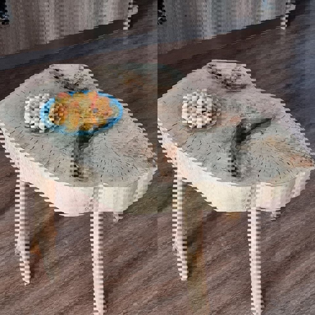 Большой стол