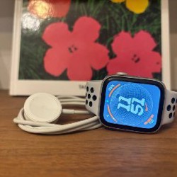 Apple Watch Series 4, Nike Edition - фото 3