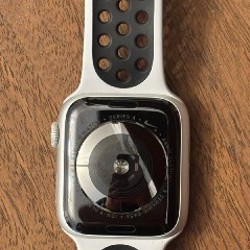 Apple Watch Series 4, Nike Edition - фото 4