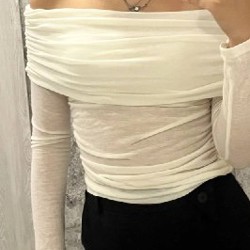 Кофточка с спущенным плечом - фото 2