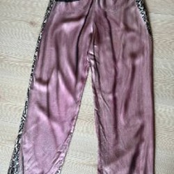 Струящиеся брюки из вискозы - фото 4