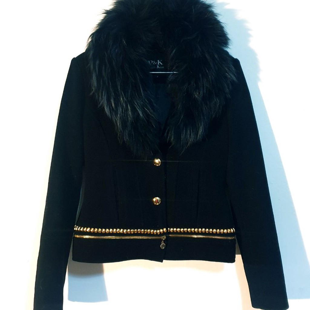 Пиджак-пальто с мохнатой чебурашкой