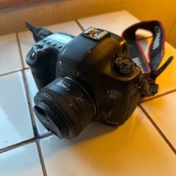 Камера Canon 5D Mark III - фото 1