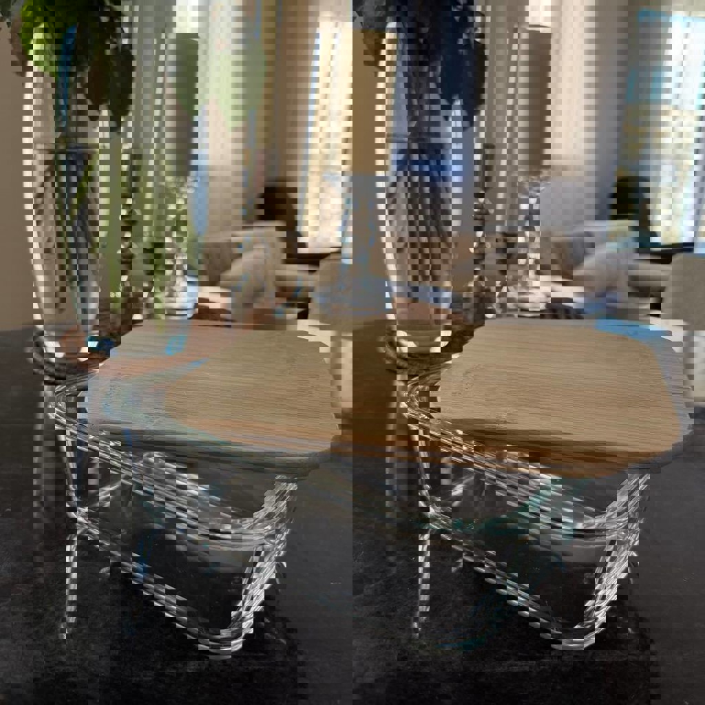 Стеклянный контейнер с крышкой