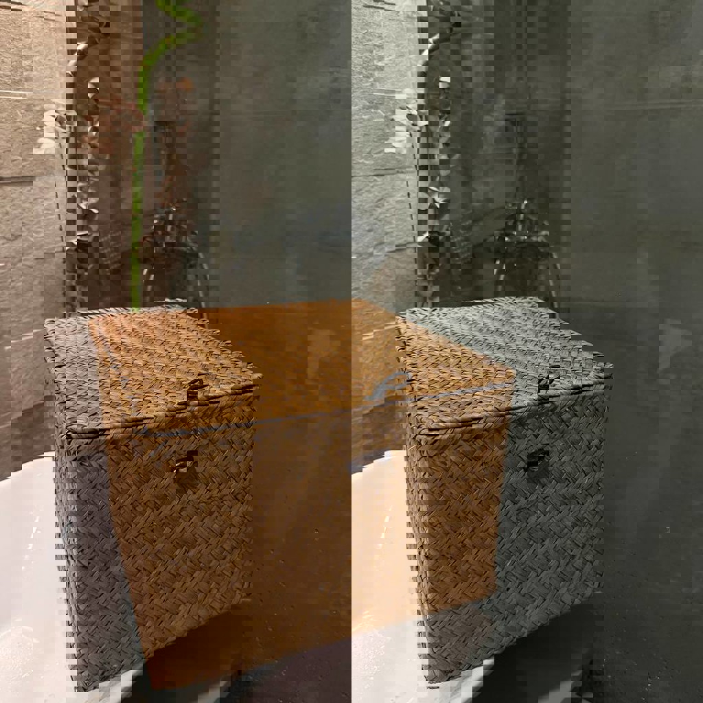 Большая корзинка с крышкой