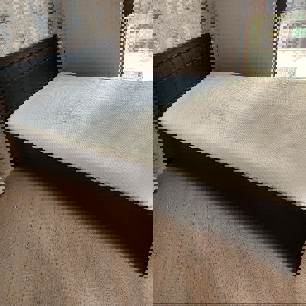 Кровать с матрасом