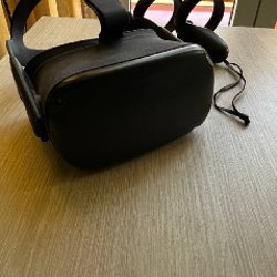 VR шлем Oculus Quest - фото 2