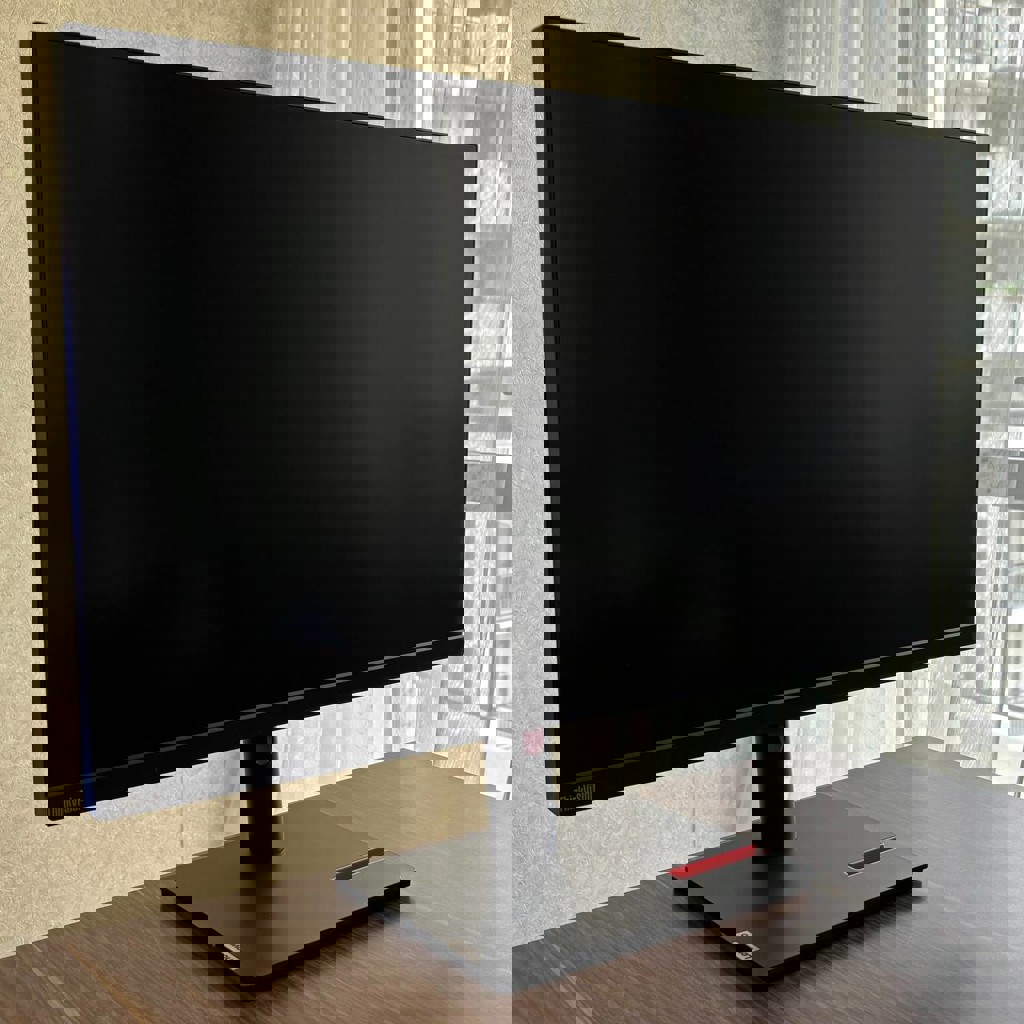 Монитор Lenovo ThinkVision T32p-30