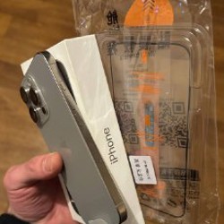 IPhone 16 Pro - фото 2