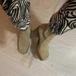 Сапожки на каблуке - фото 2