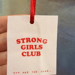 Фем свитшот с вышивкой - фото 2