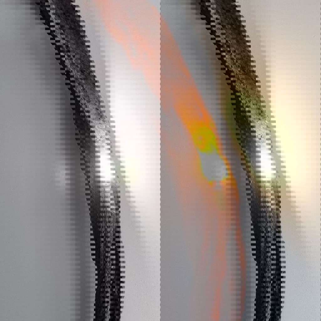 Светильник на стену