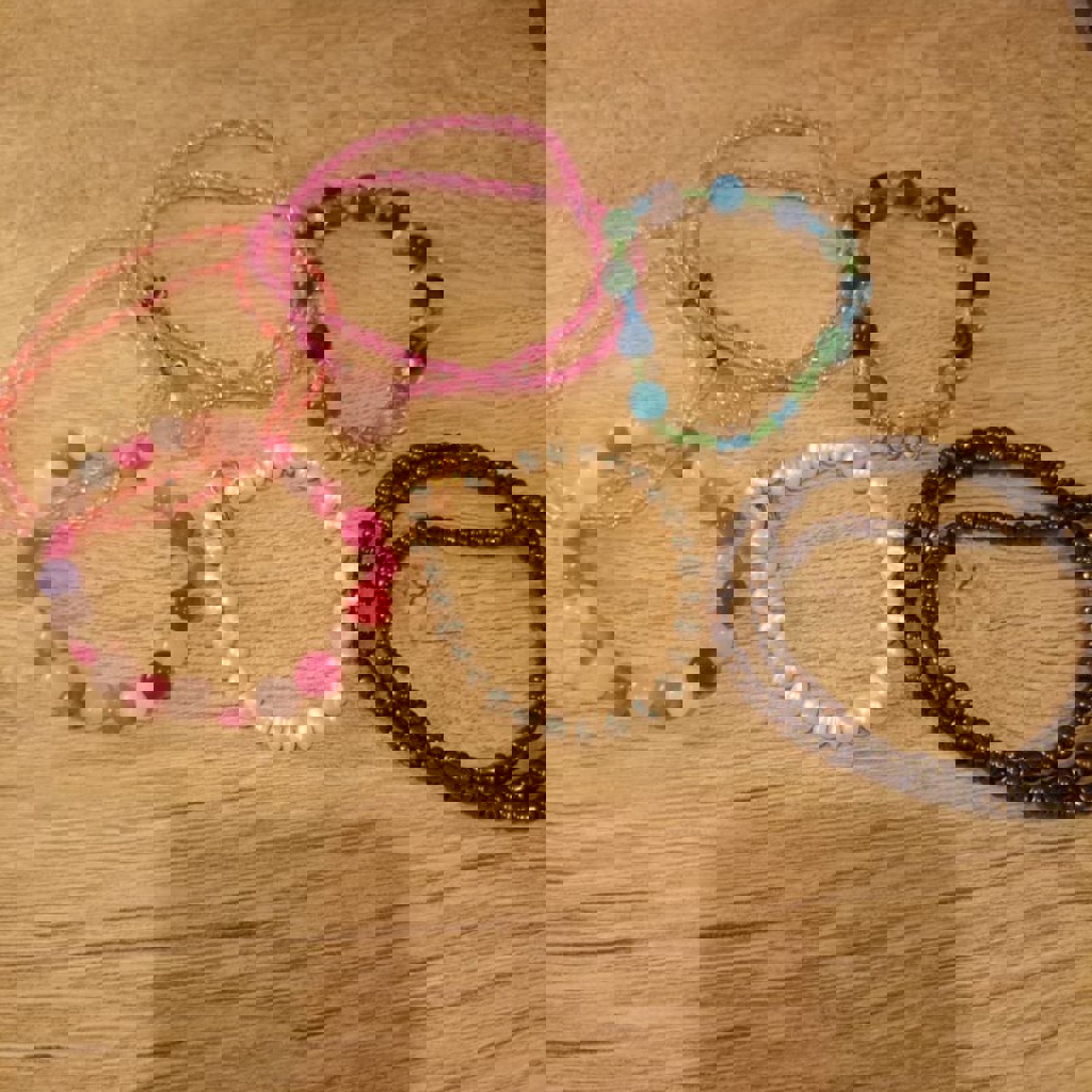 Браслетики и ожерелья