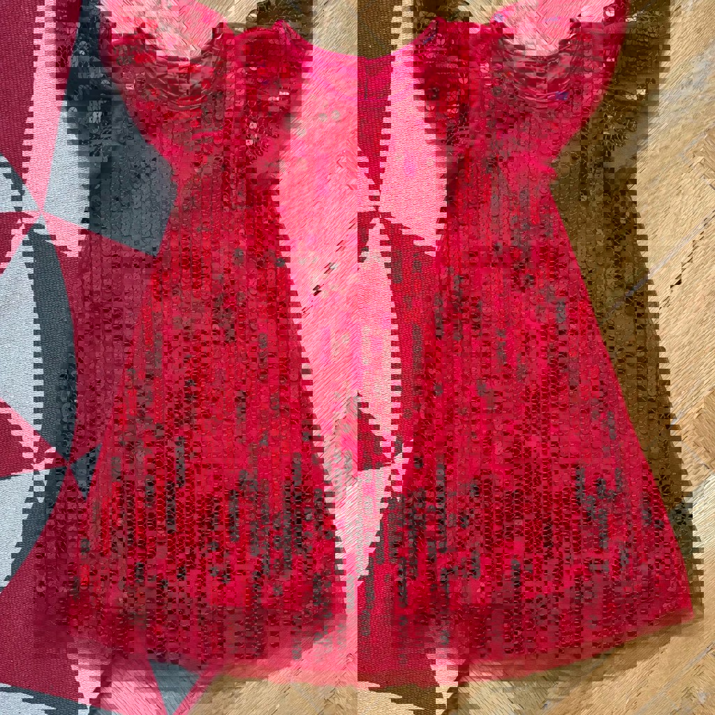 Нарядное платье на девочку