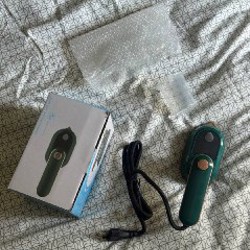 Мини-утюг с поворотной ручкой - фото 3