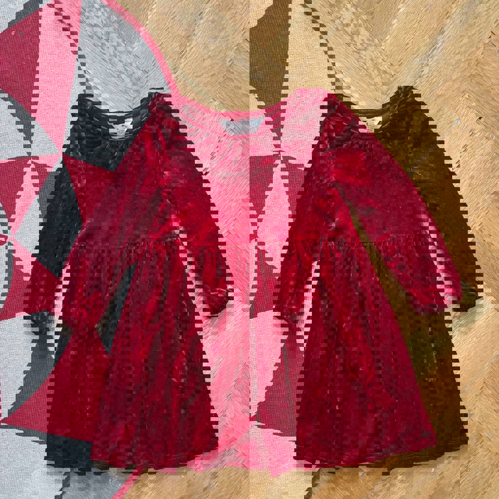 Нарядное платье из бархата