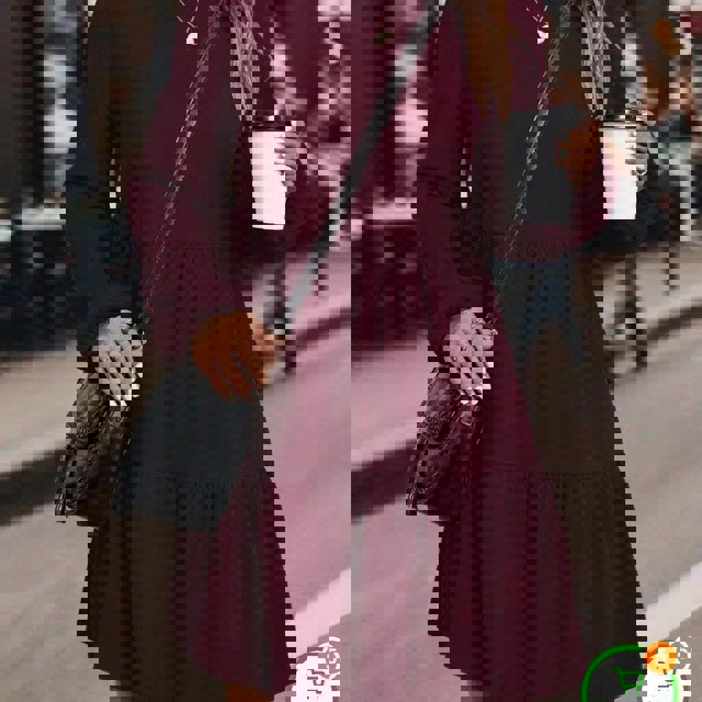 Темно-красное платье