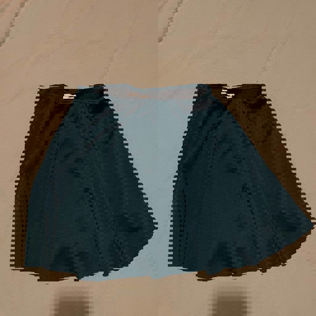 Темно-зеленая юбка-солнце