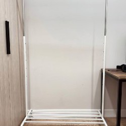 Металлическая вешалка для одежды - фото 2