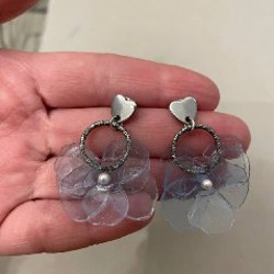 Сережки с несколькими маленькими цветками - фото 1