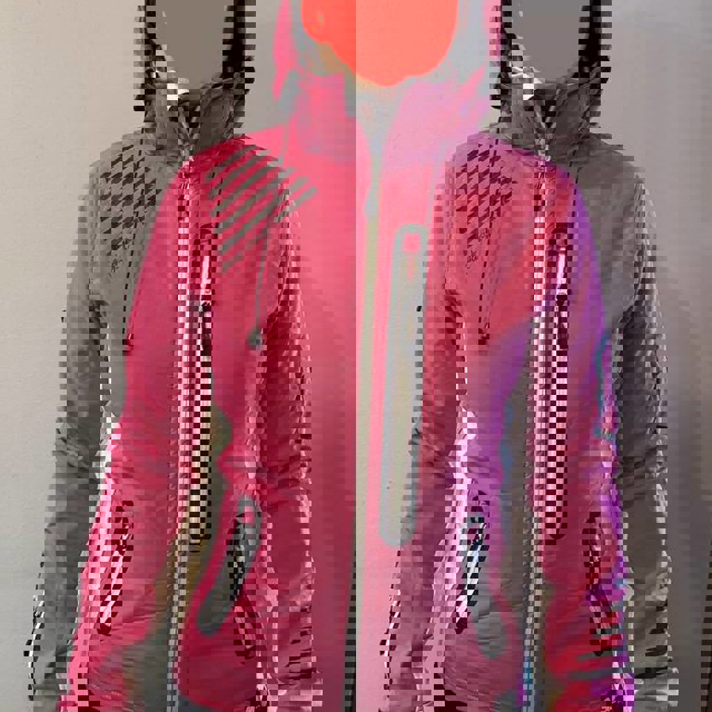 Спортивная лыжная куртка