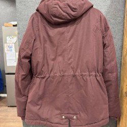 Парка бордового цвета - фото 2