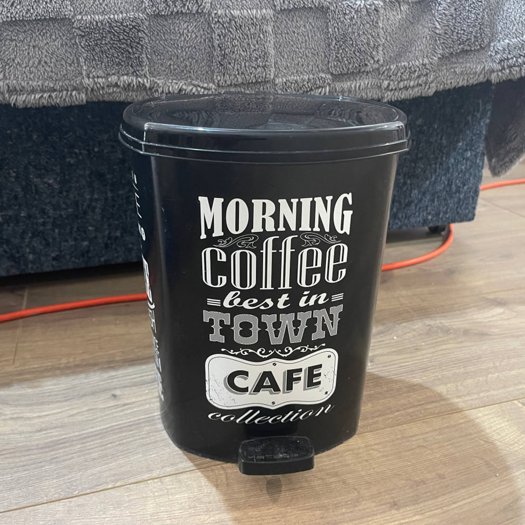 Мусорное ведро