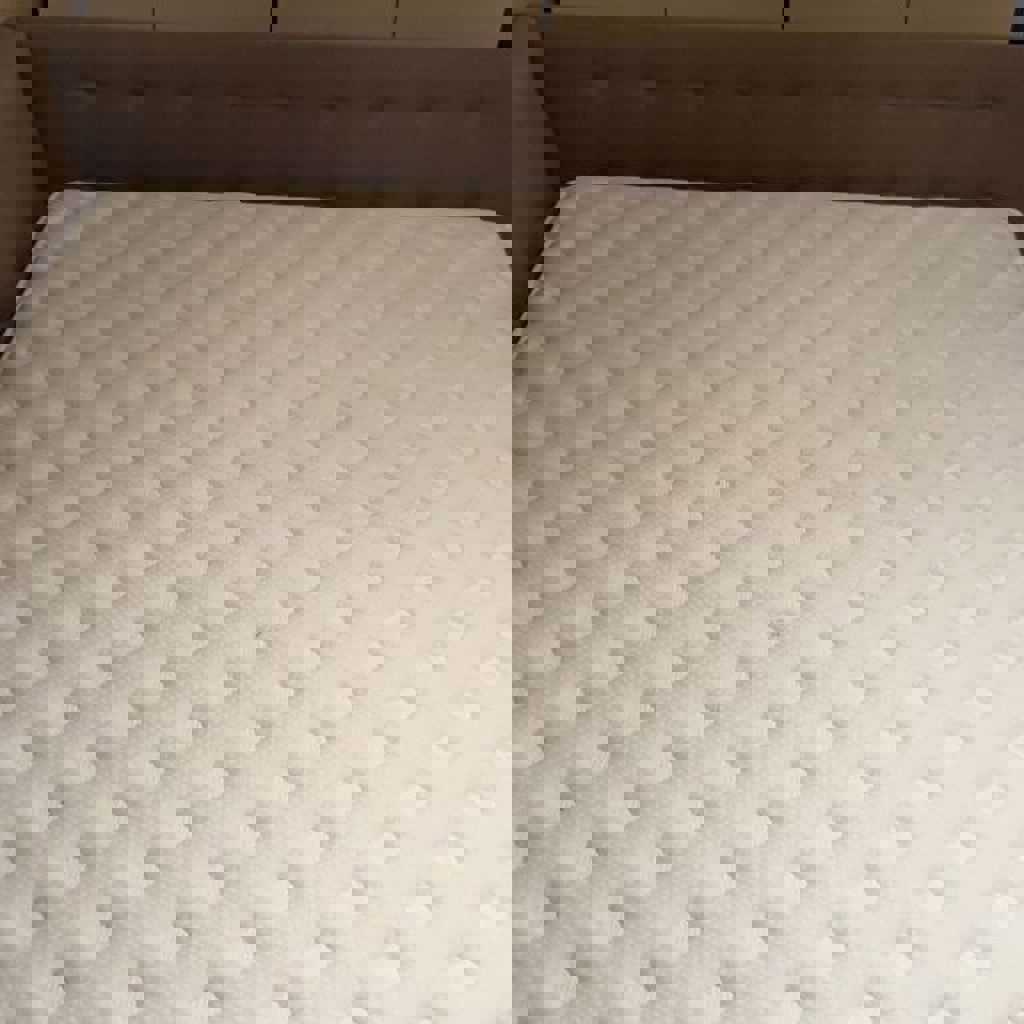 Кровать без матраса