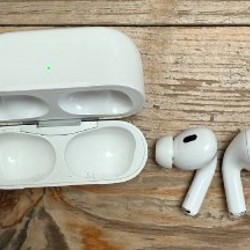 Apple AirPods Pro 2 - фото 1